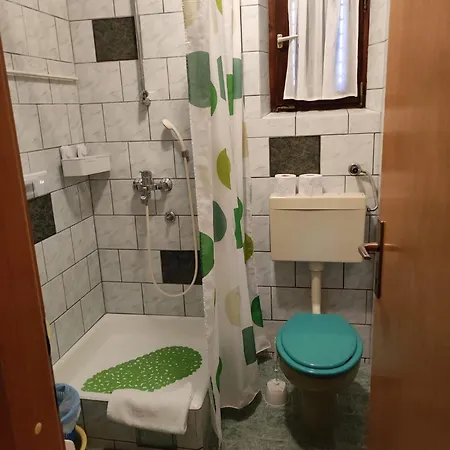 Apartman Maraska Sobe *