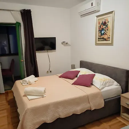 Apartment Maraska Sobe *