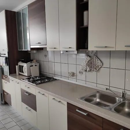 Maraska Sobe Apartment *